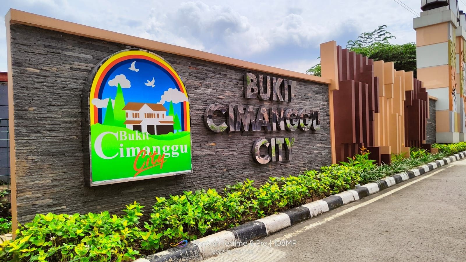 depan-Bukit-Cimanggu-City